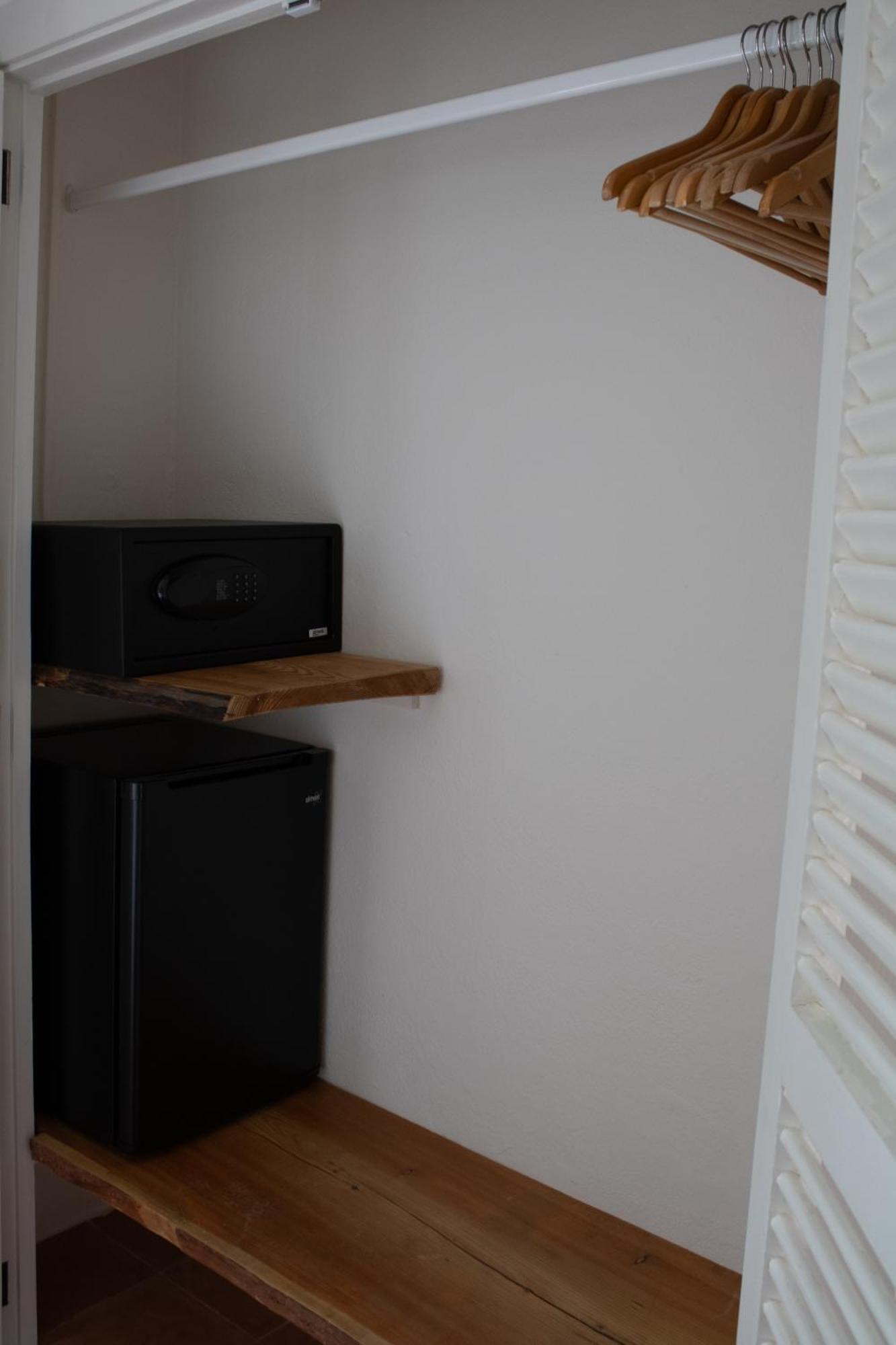Hostal La Torre Ibiza Cap Negret (Adults Only) Sant Antoni de Portmany Exterior foto